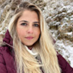 Meet your Posher, Alexandra